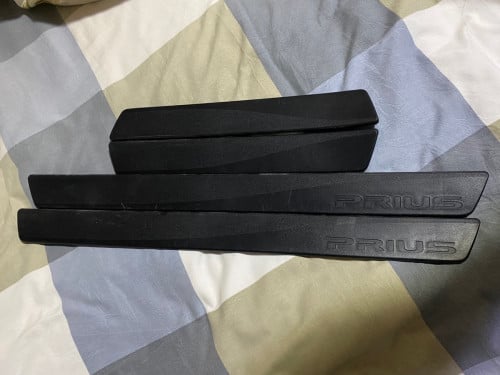 ជ័រក្រោមទ្វារឡានហ្សីន​ prius 2010​, door sill original prius 201