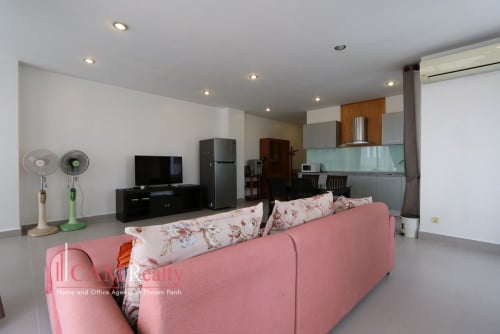 Russian market area| Spacious 2 bedrooms serviced apartment for rent
