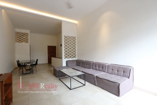 프놈펜에 렌트 아파트 Daun Penh area| Modern duplex style 2 bedrooms renovated house available for rent