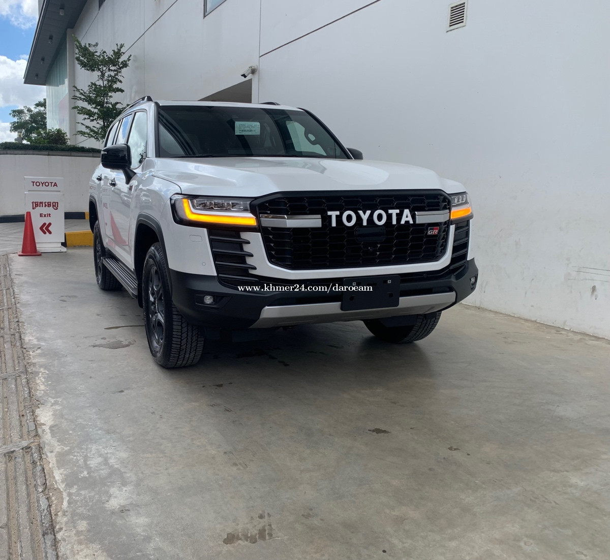TOYOTA LAND CRUISER GRS 2023 ជារថយន្តថ្មីចេញពីក្រុមហ៊ុន TOYOTA Cambodia