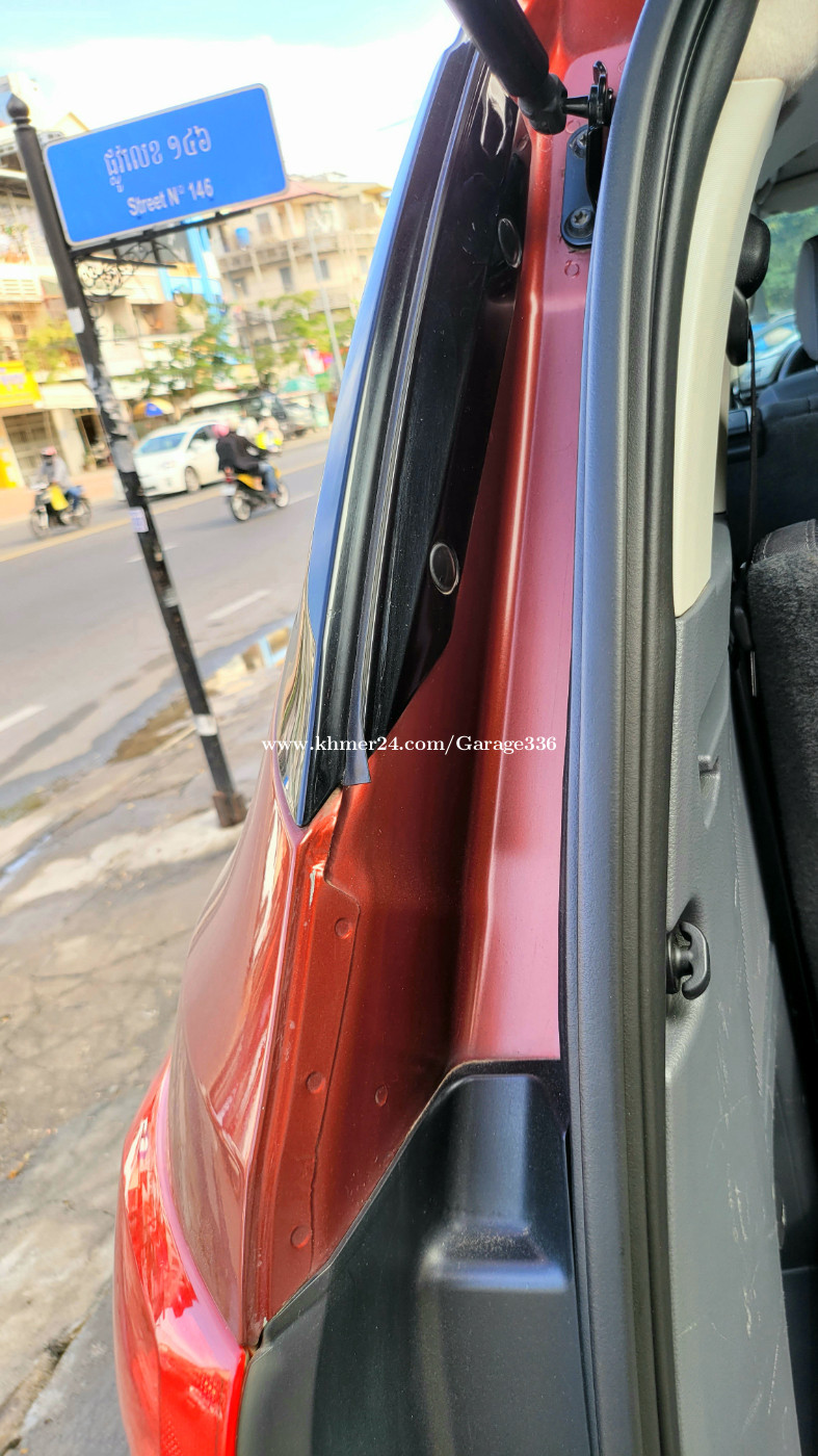 Ford Everest 2016 Manual gearbox Urgent Sale! in Phnom Penh, Cambodia