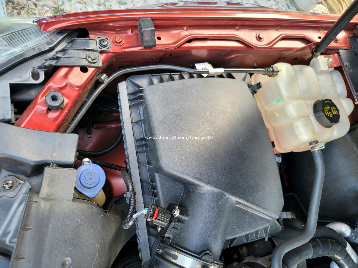 Ford Everest 2016 Manual gearbox Urgent Sale! in Phnom Penh, Cambodia