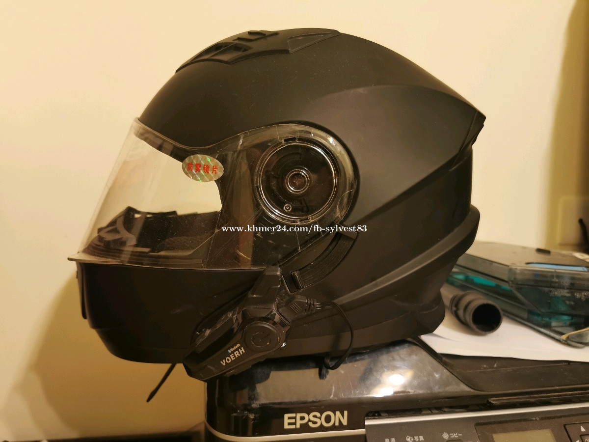 Full face helmet with Bluetooth Price 75.00 in Phnom Penh, Cambodia