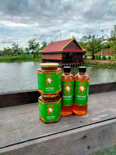 ទឹកឃ្មុំ Honey