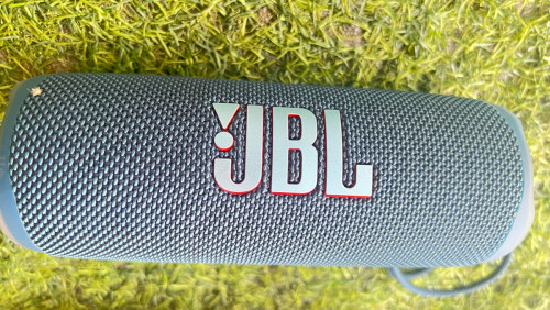 JBL Flip6 ブラック ほぼ新品