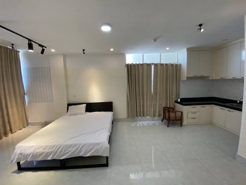 Modern Studio room with elevator for rent near Stueng Mean Chey market