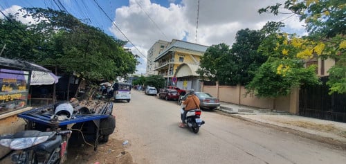 ឃ្លាំងសំរាប់ជួល7ម*23ម កែង ពេទ្យសែនសុខ