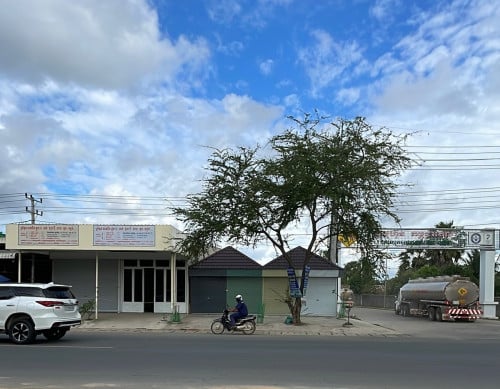 ផ្ទៈ - ដី - តូប _សំរាប់ បើក អជីវកម្ម ជួល នឹង លក់ តំលៃ ចាប់ ពី60$ _ 250$ល្លា