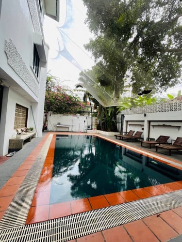 Boutique Villa For Rent In Beoung Keng Kang 1  Area, 16x28m, 03 Floors, 13 Bedrooms, Some Furniture