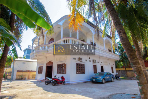 11 Room Guesthouse for Sale/Great Location in Siem