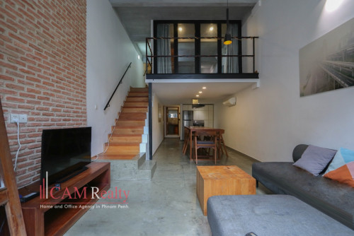 Daun Penh area| 2 bedrooms renovated house for rent| Private balcony