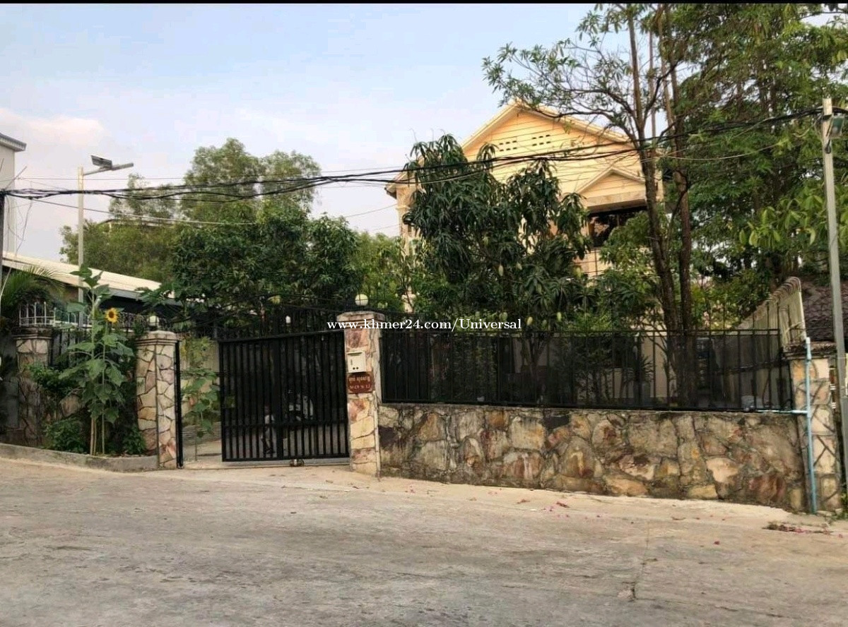 House For Sale Price 170000 in Sangkat Buon, Krong Preah Sihanouk