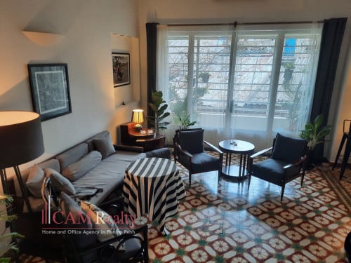 Colonial style 2 bedrooms apartment for rent along riverside, Khan Daun Penh, Phnom Penh