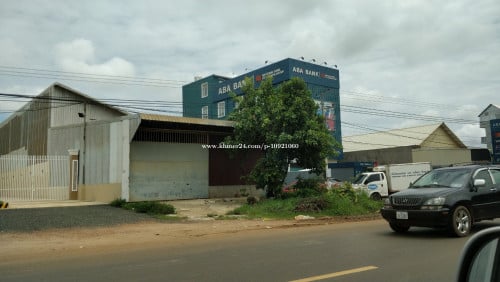 ដីលក់ក្បែរផ្សារកំពង់ថ្ម