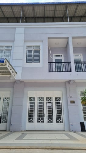 ផ្ទះល្វែង បុរី វីឡាទួលសង្កែ អរិយ្យក្សត្រ shop house Areyksat The Sanctury City