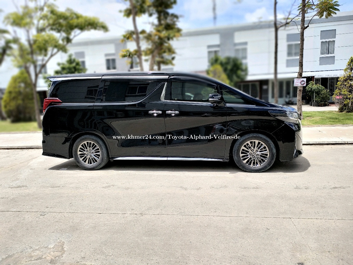 alphard 2019 vs velfire 2019