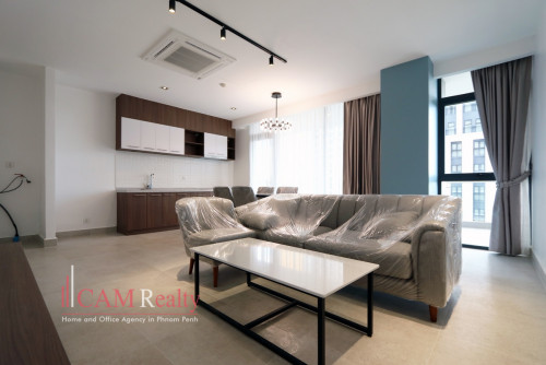 BKK1 area| Spacious 3 bedrooms serviced apartment for rent| Pool &amp; Gym