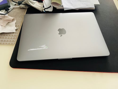 MacBook Pro 2019 core i5 2.40GHz Ram16G 512G 99% Salary Start From