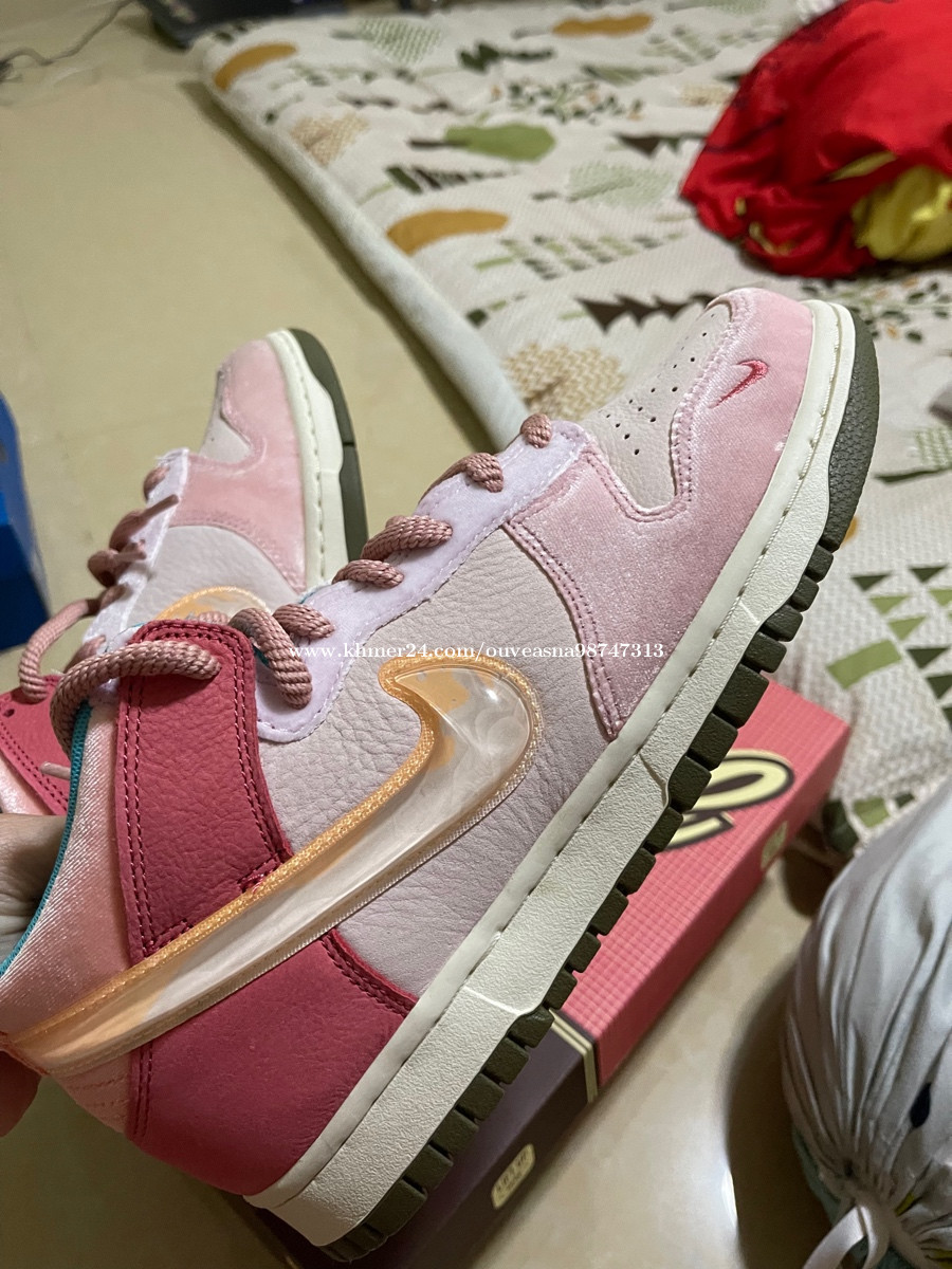 Nike Dunk Mid Social Status Free Lunch Strawberry Milk in Phnom Penh