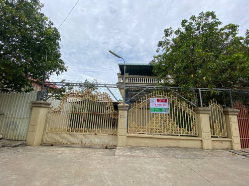 ផ្ទះលក់ស្ថិតនៅពោធិ៏តុង