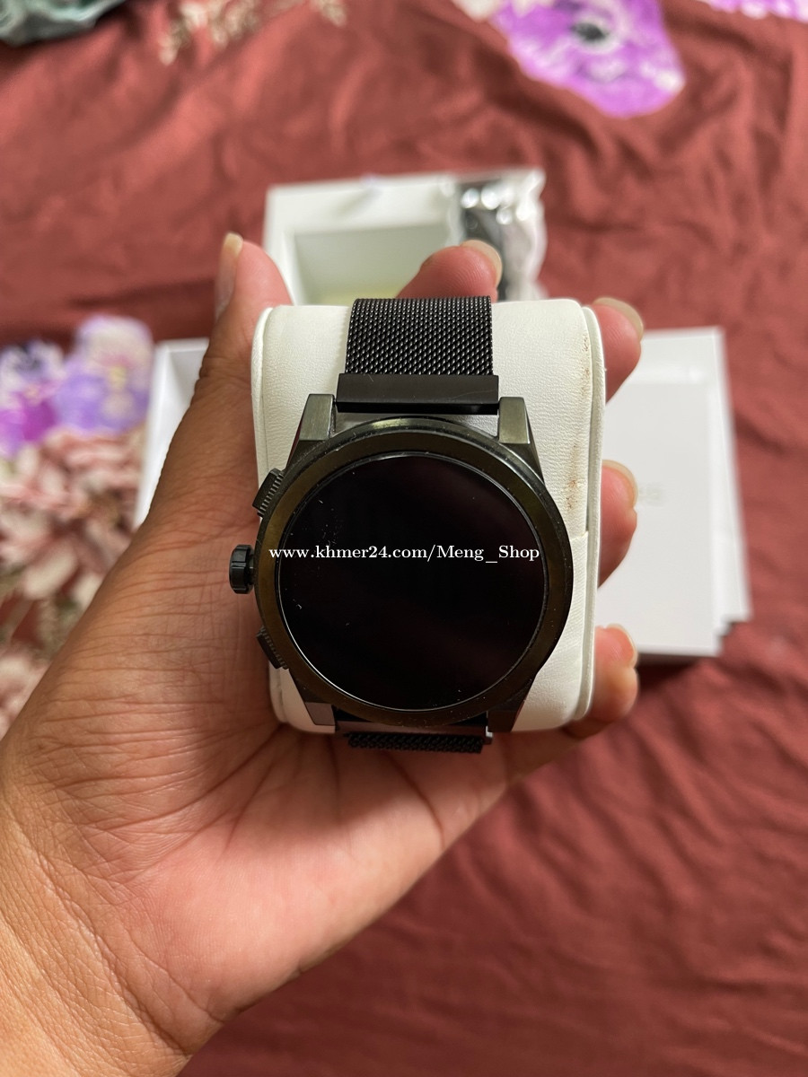 michael kors watch men's smartwatch 99 in Phnom Penh, Cambodia on