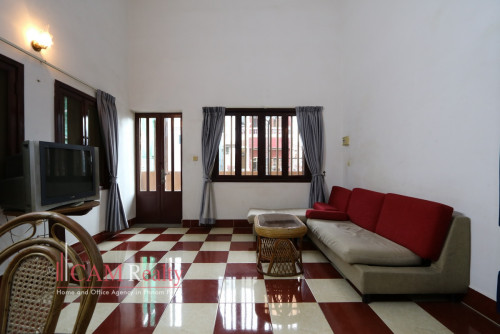 BKK2 area| Spacious 3 bedrooms duplex apartment for rent| Private balcony