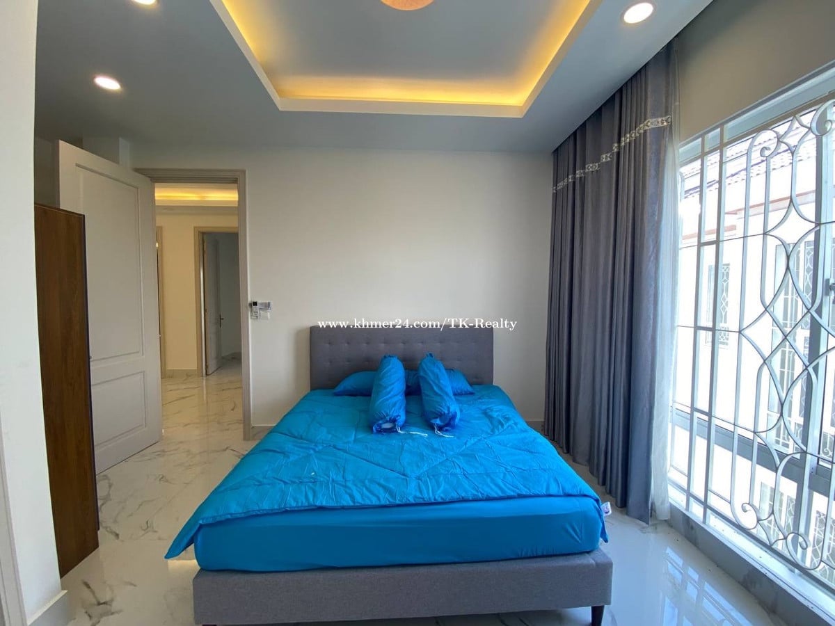 វីឡាឃ្វីនសម្រាប់ជួល Queen Villa For Rent តំលៃ 6000.00 ក្នុង និរោធ