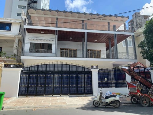 ផ្ទះលក់ក្បែរអគារ42ជាន់នៅបឹងរាំងខណ្ឌដូនពេញ/House/Property Code:VBRE00728