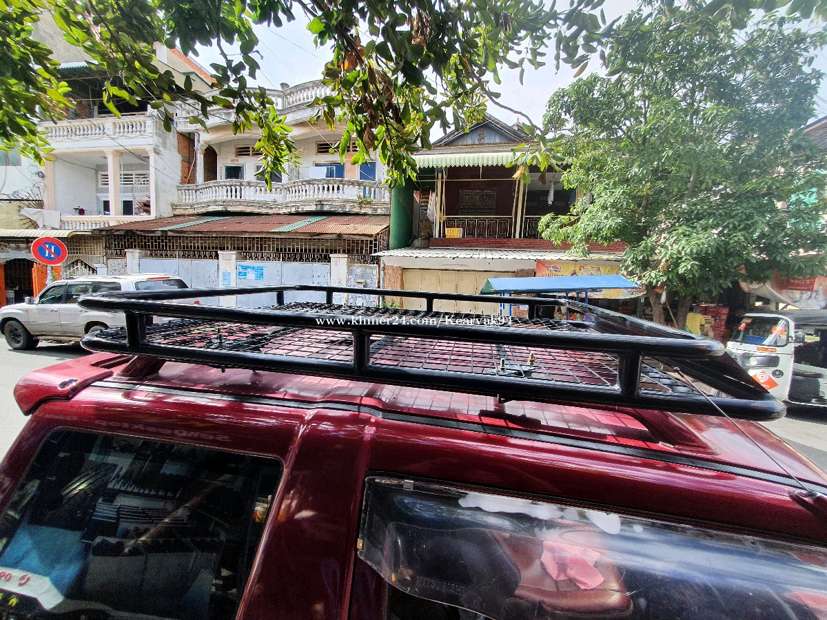 Roof Rack For Sale Second Hand in Phnom Penh, Cambodia on