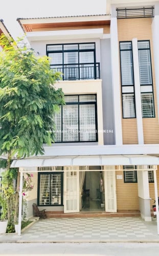 វីឡាកូនកាត់ លក់