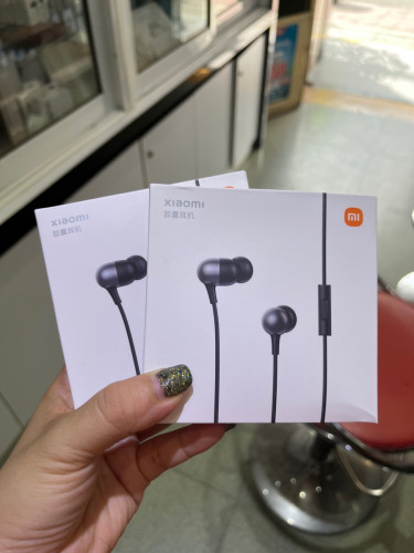 New model xiaomi earphone brand new Price $9.00 in Ou Ruessei Pir ...