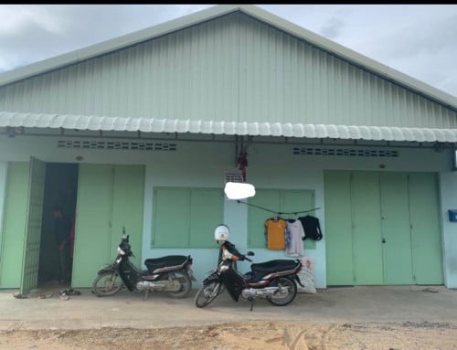 បន្ទប់ជួលលក់ (មានអ្នកនៅពេញ)