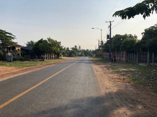 ដីក្នុងក្រុងកំពង់ឆ្នាំង