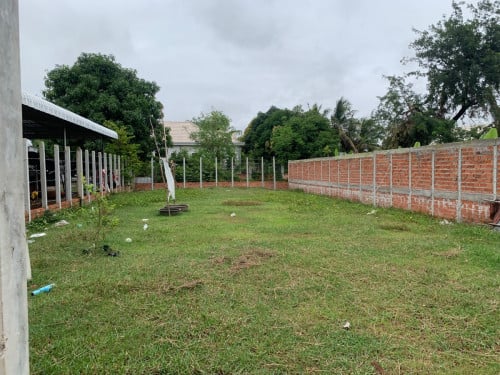 ដីលក់ ទំហំ 10m x 25m សៀមរាបផ្លូវមុខក្រោយ