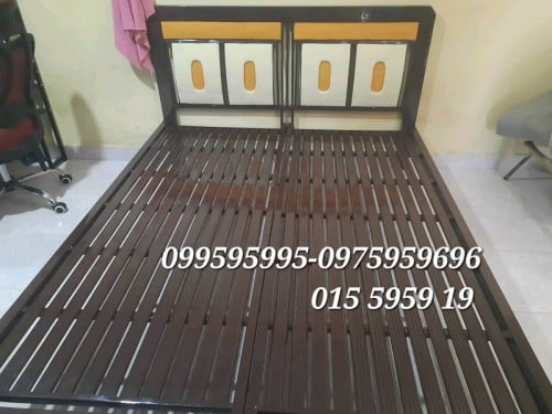 គ្រែដែកក្បាលជ្រុង 1,4m ×2.0m