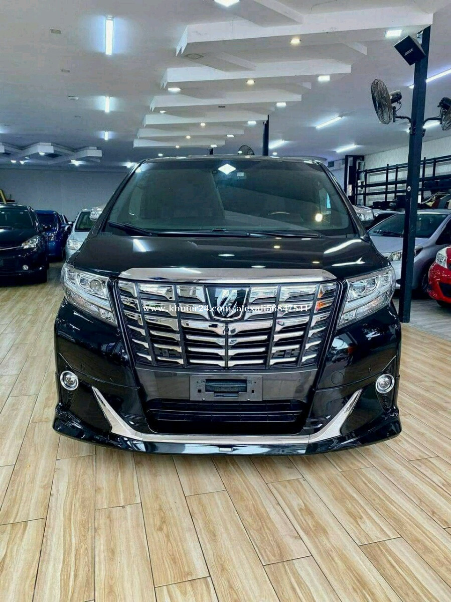 Toyota Alphard Akhir 2017: Mewah, Nyaman, dan Tetap Relevan