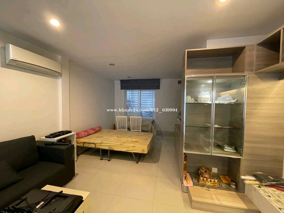 Link house new Lc2 for rent in borey penghout boeung snor in Nirouth