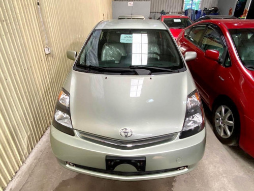 I want to sale Prius 2007 Half Full