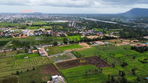 ដី​ក្រុង​កំពត​