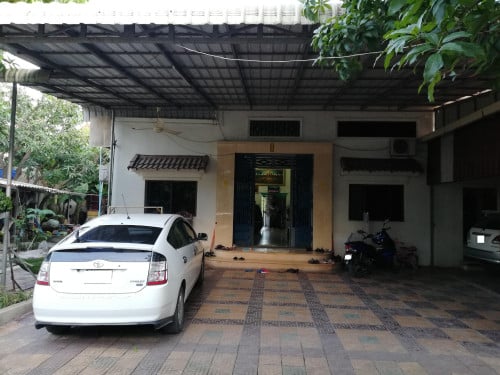 Land for Sale-ដីនិងផ្ទះលក់  (ក្បាល21.5m x 24.5m) សង្កាត់បឹងទំពន់ (ម្តុំពេទ្យរុស្សី)