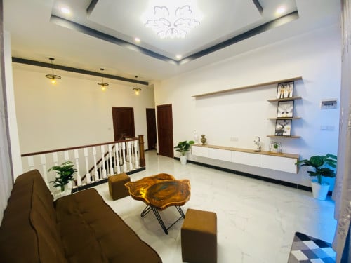 ផ្ទះលក់ (95000$) និង​ ជួល (350$)​ +​ សំភារះក្នុងផ្ទះទាំងអស់