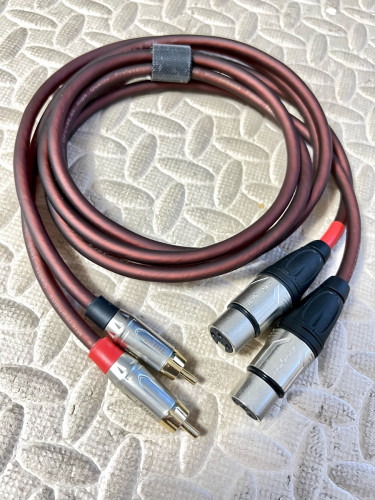 Stereo Female XLR to Stereo RCA តំលៃ $25.00 ក្នុង ភ្នំពេញ, កម្ពុជា ...