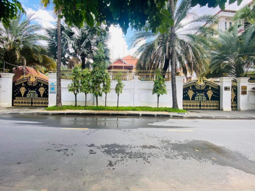 Big Land & Villa For Rent Near Ministry of Interior, 05 Rooms, 7,000$ Per Month