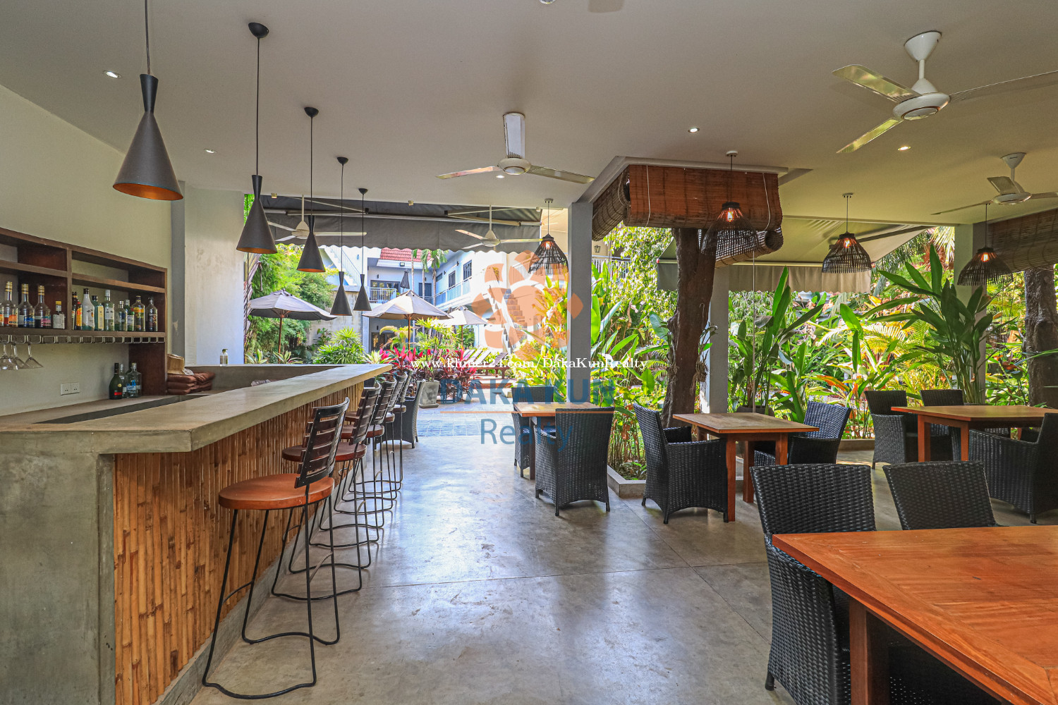 ប៊ូទិកលក់ក្នុងក្រុងសៀមរាបជិតមាត់ស្ទឹង/Boutique for Sale in Siem ReapRiverside ក្នុង ស្លក្រាម