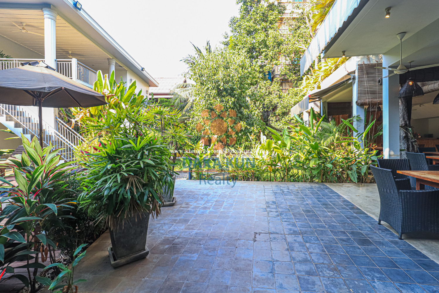 ប៊ូទិកលក់ក្នុងក្រុងសៀមរាបជិតមាត់ស្ទឹង/Boutique for Sale in Siem ReapRiverside ក្នុង ស្លក្រាម