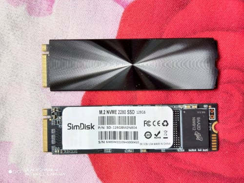 M2 NVMe, SSD