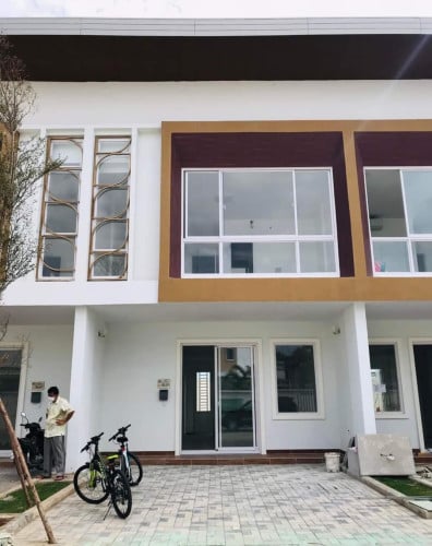 House for Sale -- ផ្ទះសម្រាប់លក់