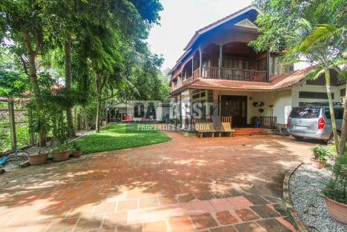 DaBest Properties: 5 Bedroom House for Rent in Siem Reap-Slor Kram