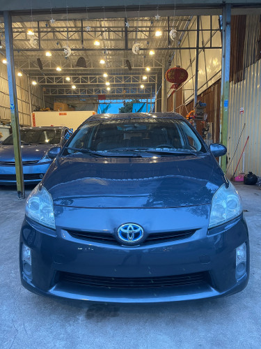 Toyota Prius Option 3 Year 2010 Gray Color