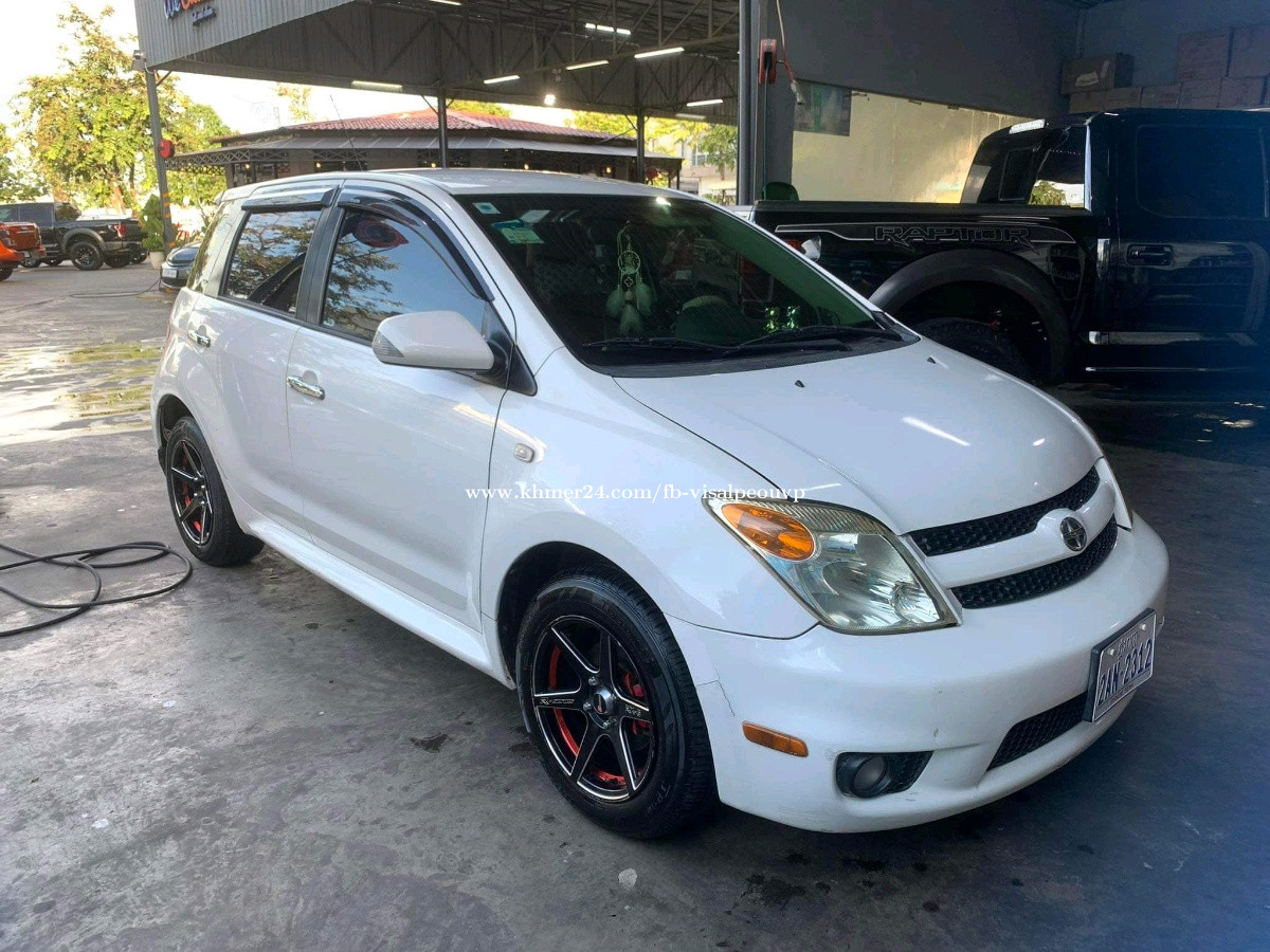 Toyota Scion 2006 full Price 9200.00 in Phnom Penh, Cambodia Sal